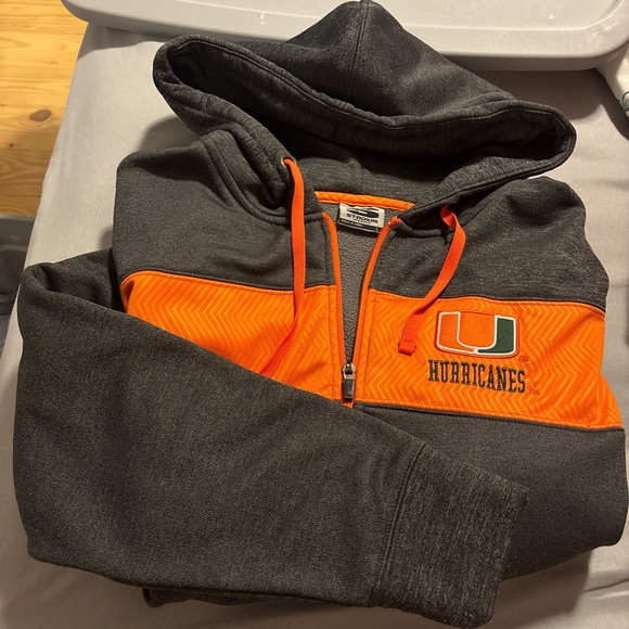 Stadium Athletics Other - Stadium Athletics Gray and Orange Zip Up Sweater
